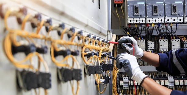 Professional Electrician technician working in Saginaw, TX